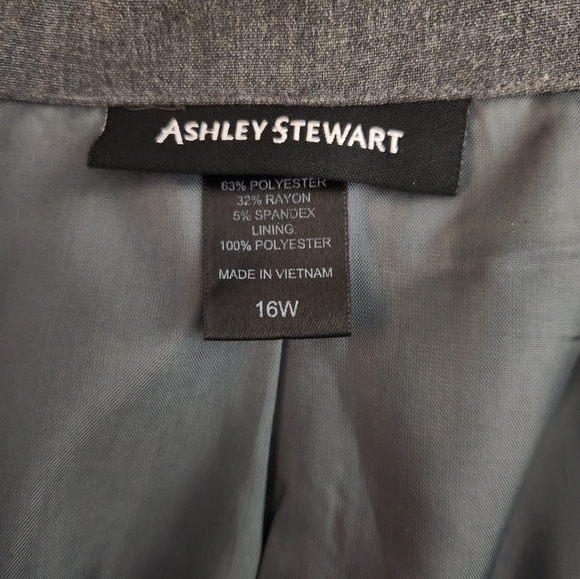 MAYDEAL Ashlley Stewart 16W Gray Blazer with Notched Lapels and Relaxed Fit - Picture 2 of 8